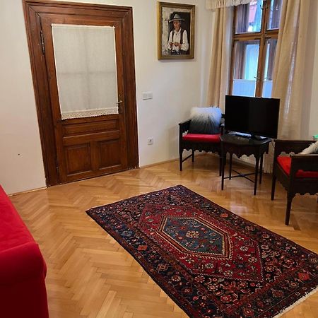 Appartamento Casa Livia Braşov Esterno foto